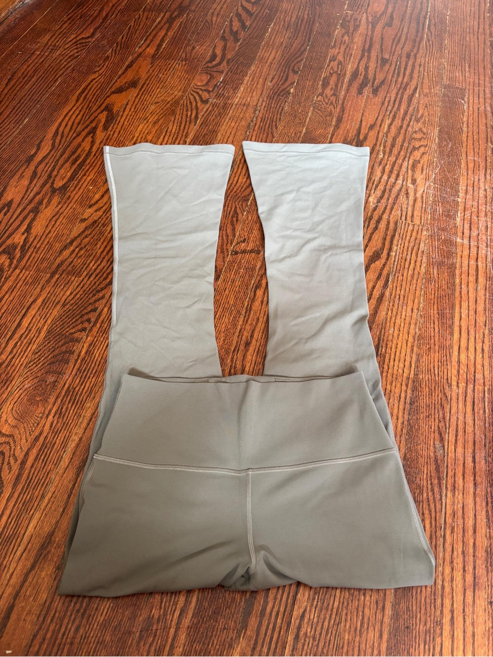 Lululemon Mini Flares 32”
